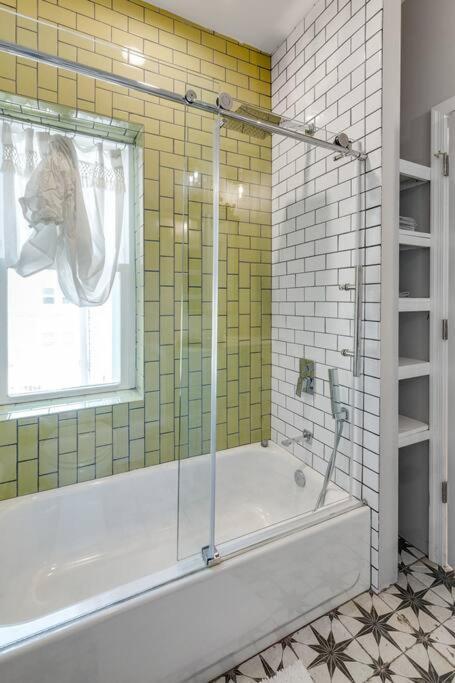 Apartamento Trendy Fairmount Gem-5 Star Location, Roof Deck, Parking, Gr8 For Families Filadelfia Exterior foto